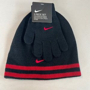 Nike Kids Beanie/Gloves 2 Piece Set